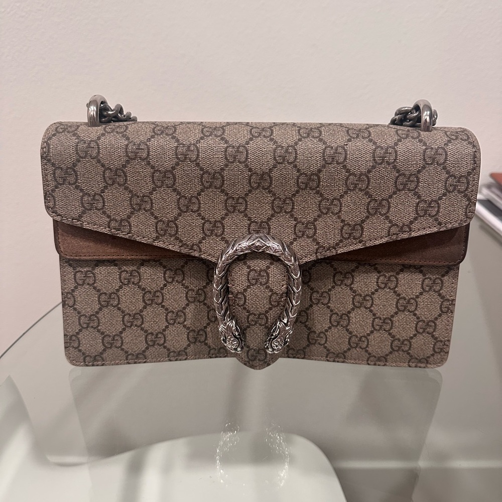 Gucci Dionysus Medium Shoulder Bag